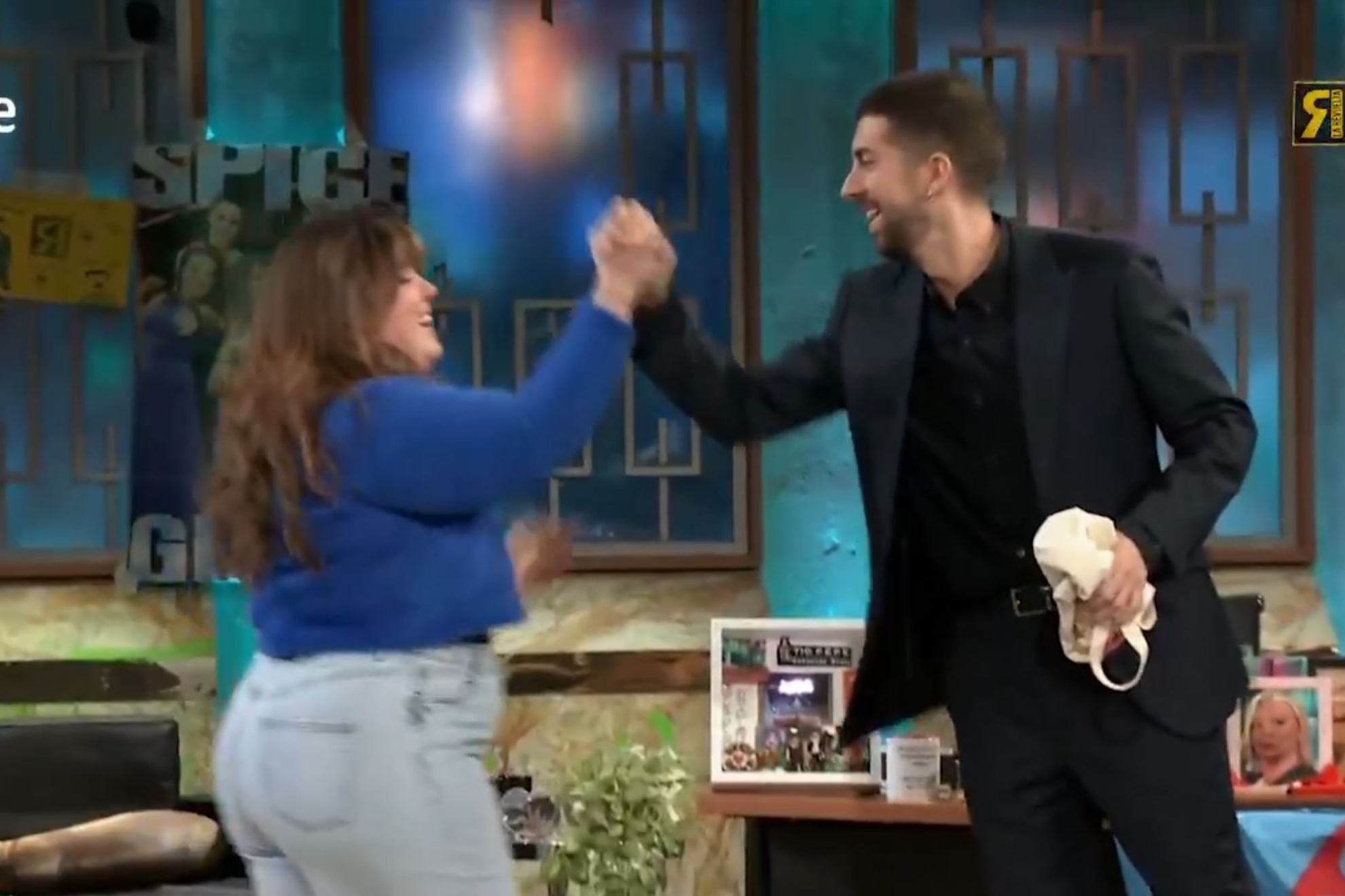 的支持无疑 的支持无疑